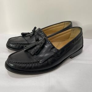Bass Men's black leather tassel loafer 0104 medallion 10.5 M Excellent - worn on